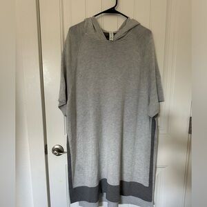 Lululemon Opened Up Poncho Size M/L